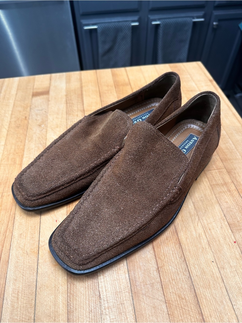Aston Grey Collection Cognac’Brown Suede Slip-On Loafers size 8
